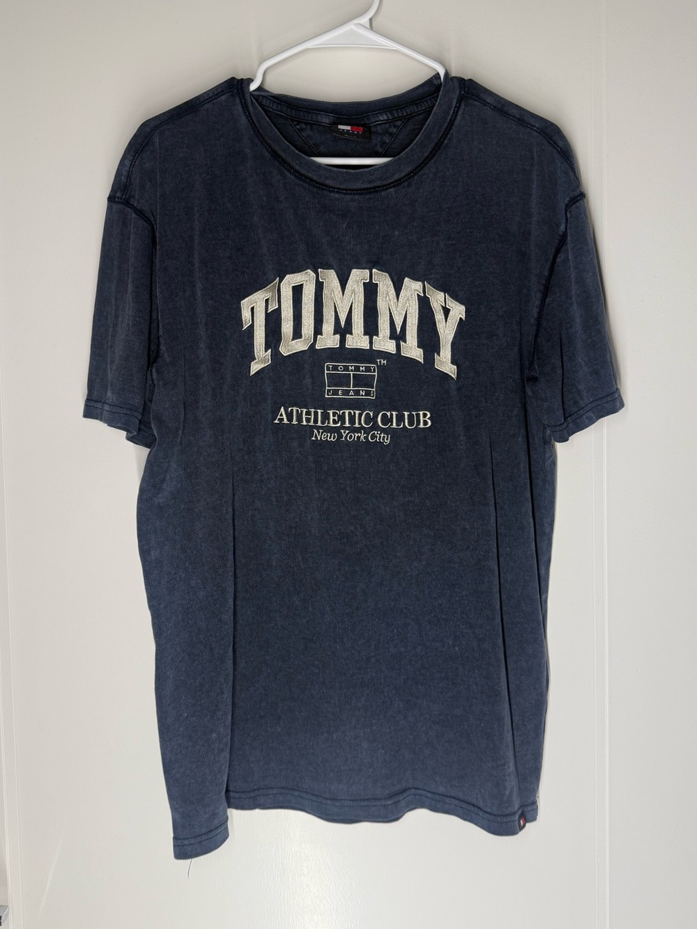 Tommy Hilfiger Men's Navy Tommy Athletic Club Graphic Tee